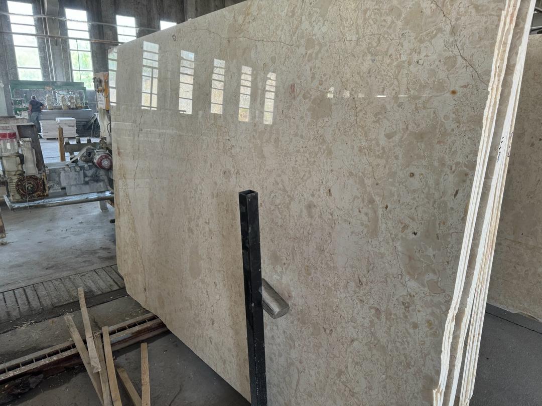 مشروع فندق فاخر